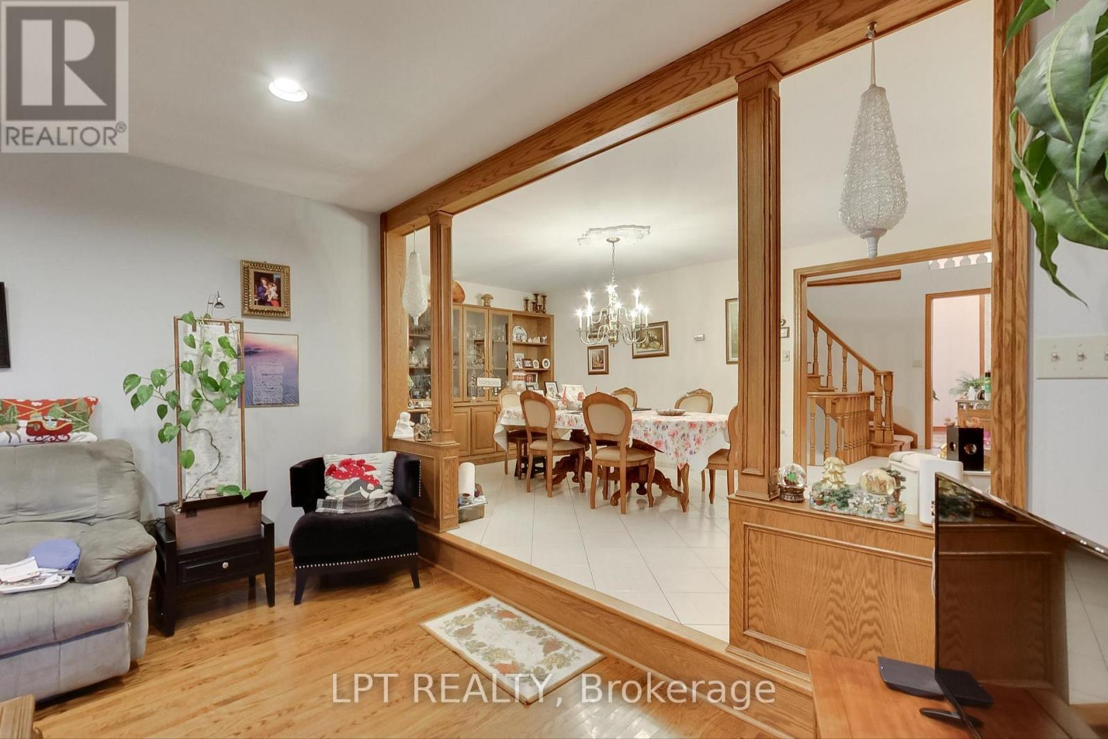 6 Fenton Way, Brampton, ON - Indoor