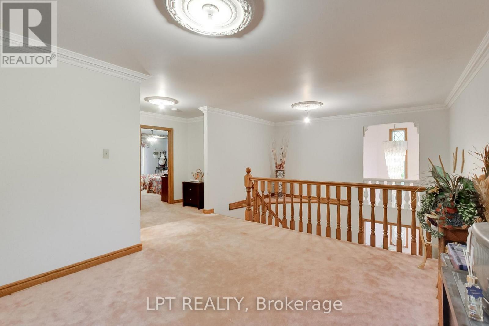 6 Fenton Way, Brampton, ON - Indoor Photo Showing Other Room