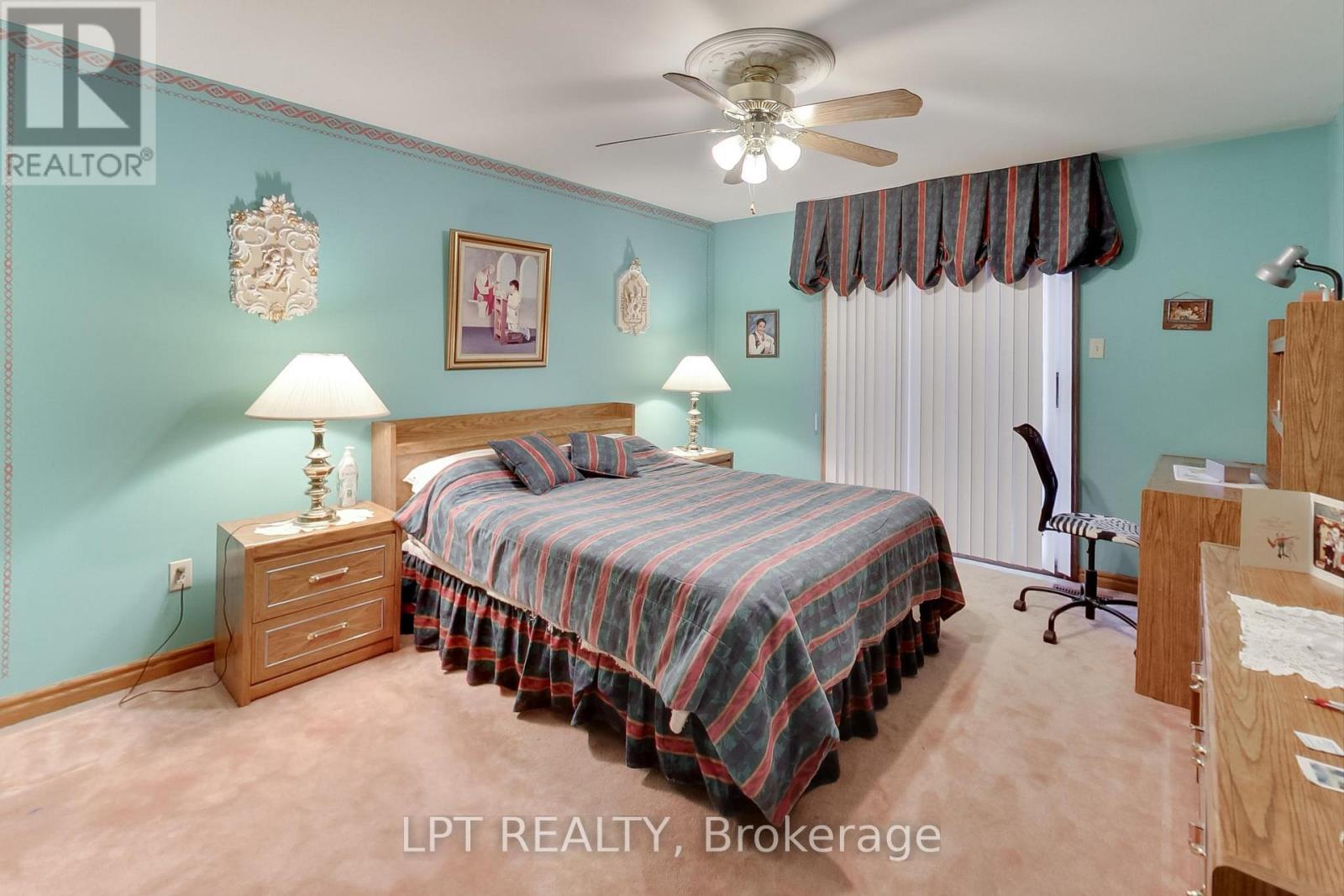6 Fenton Way, Brampton, ON - Indoor Photo Showing Bedroom