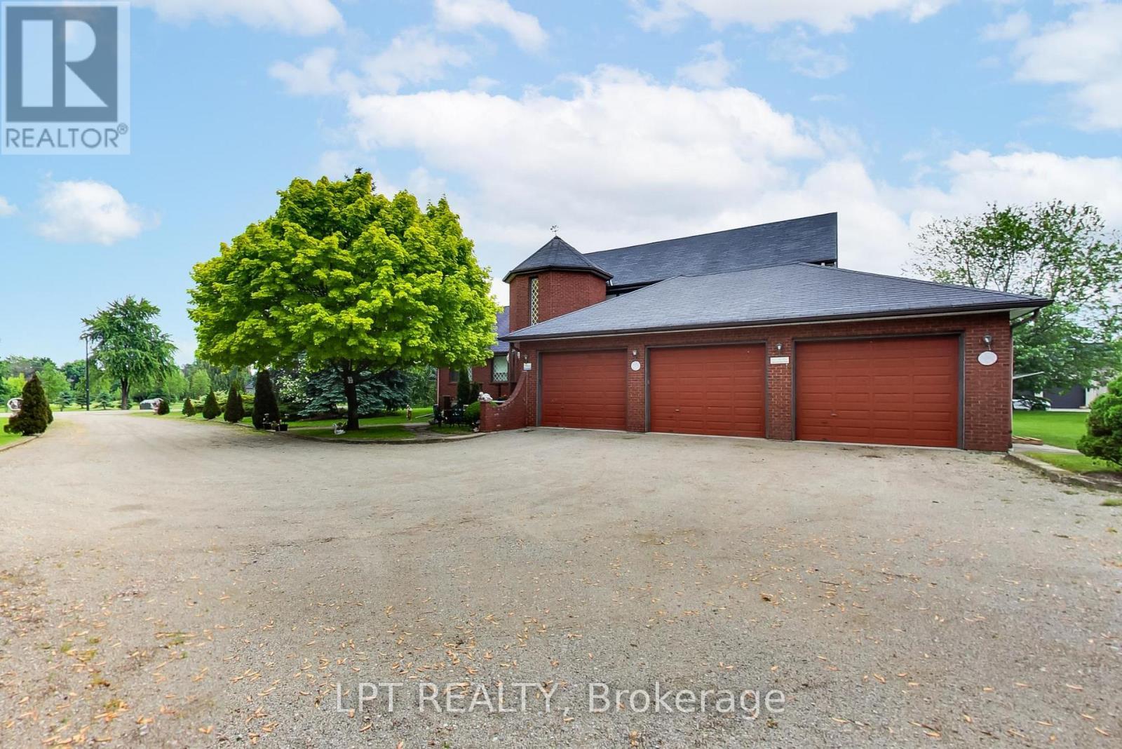 6 Fenton Way, Brampton, ON - Outdoor