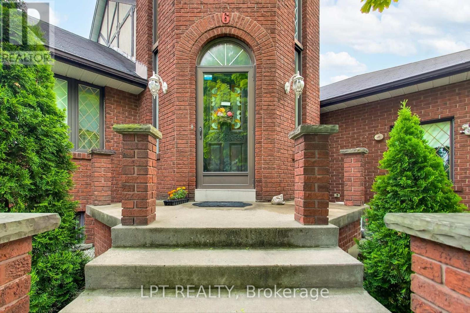 6 Fenton Way, Brampton, ON - Outdoor With Exterior