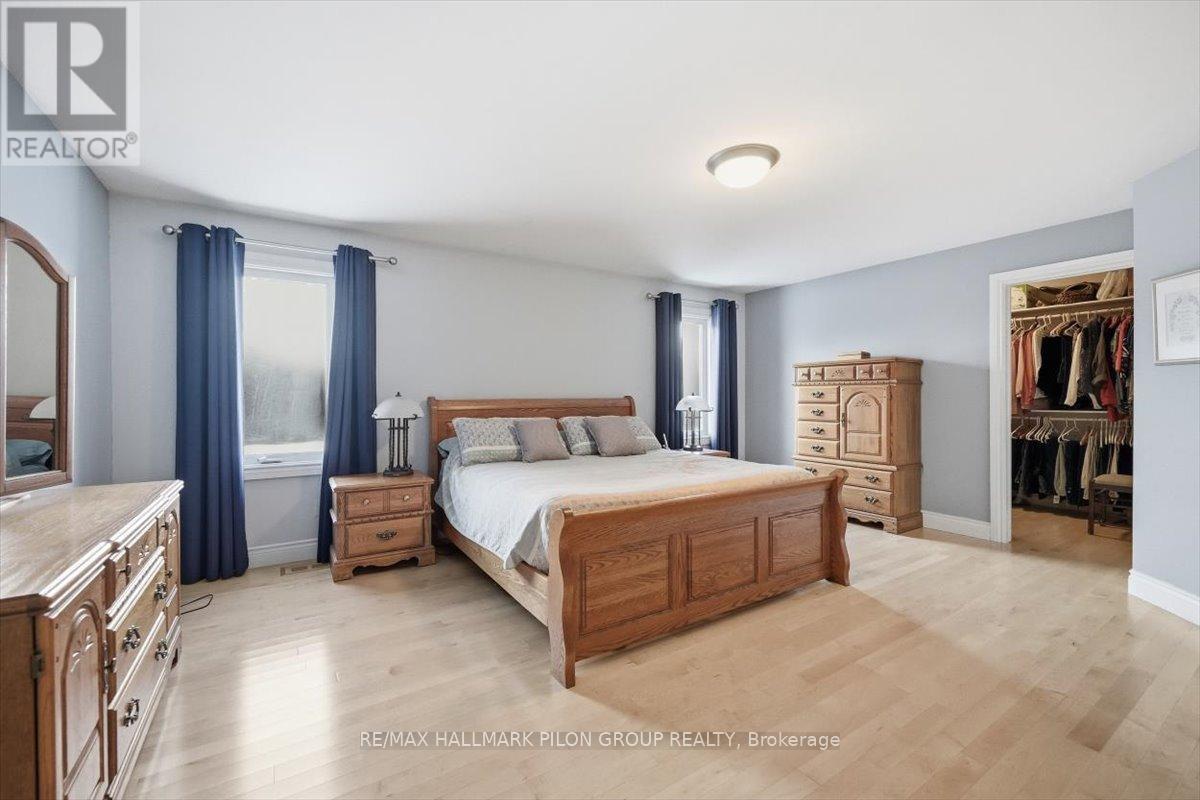 180 Sophie Street, Clarence-Rockland, ON - Indoor Photo Showing Bedroom