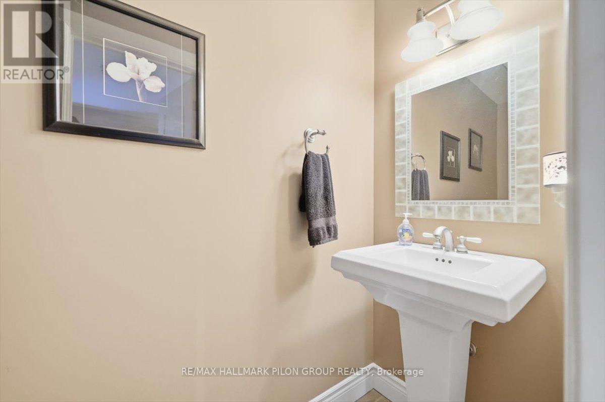 180 Sophie Street, Clarence-Rockland, ON - Indoor Photo Showing Bathroom