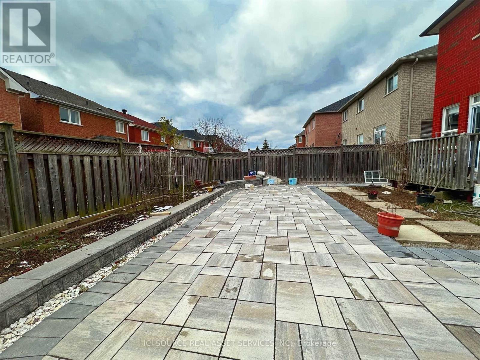 53 Westchester Crescent, Markham, ON - Outdoor