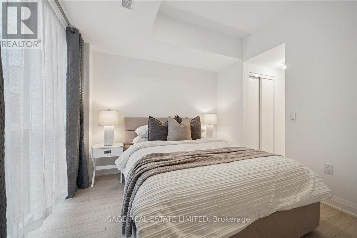 203 - 56 Coles Avenue, Vaughan, ON - Indoor Photo Showing Bedroom