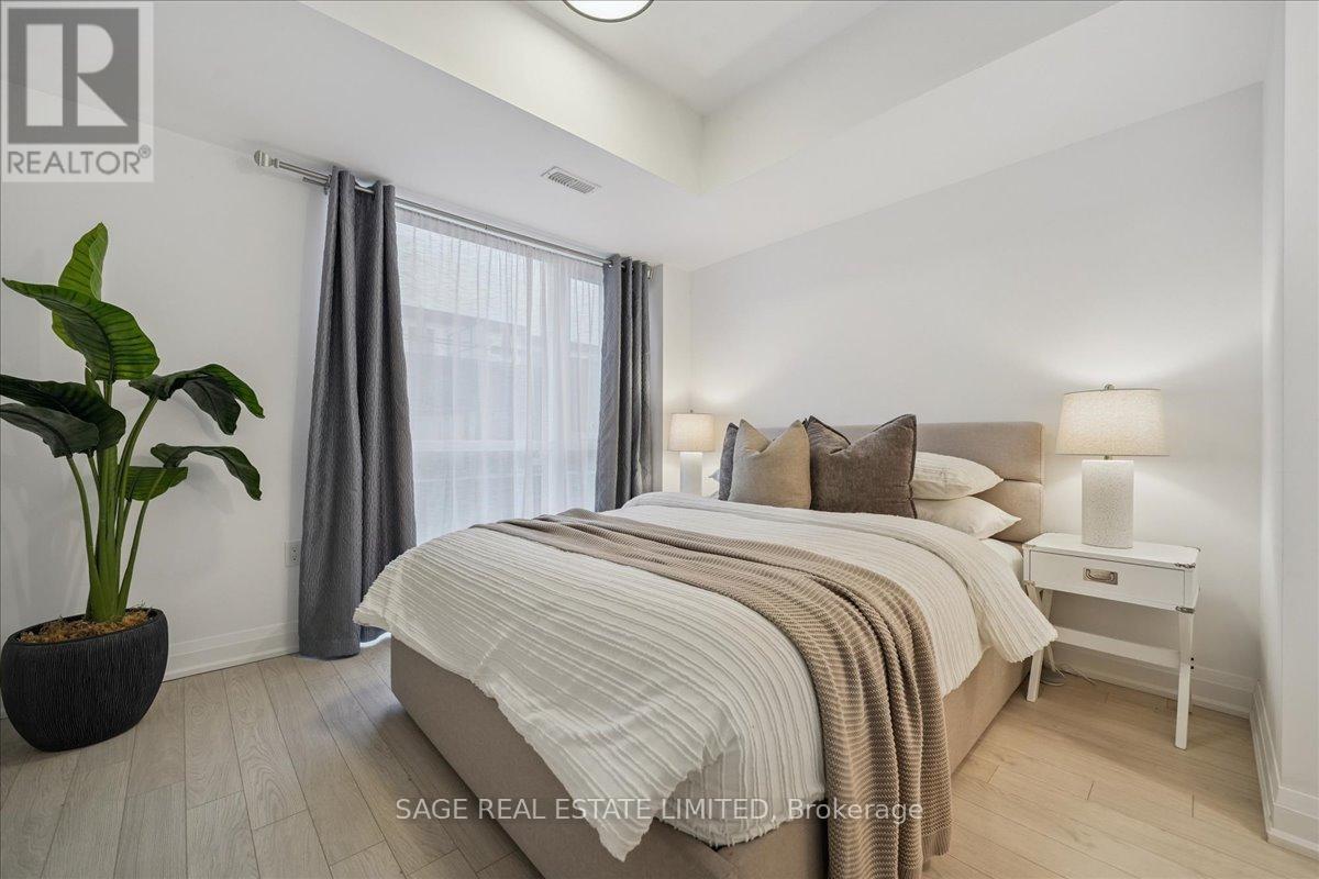 203 - 56 Coles Avenue, Vaughan, ON - Indoor Photo Showing Bedroom