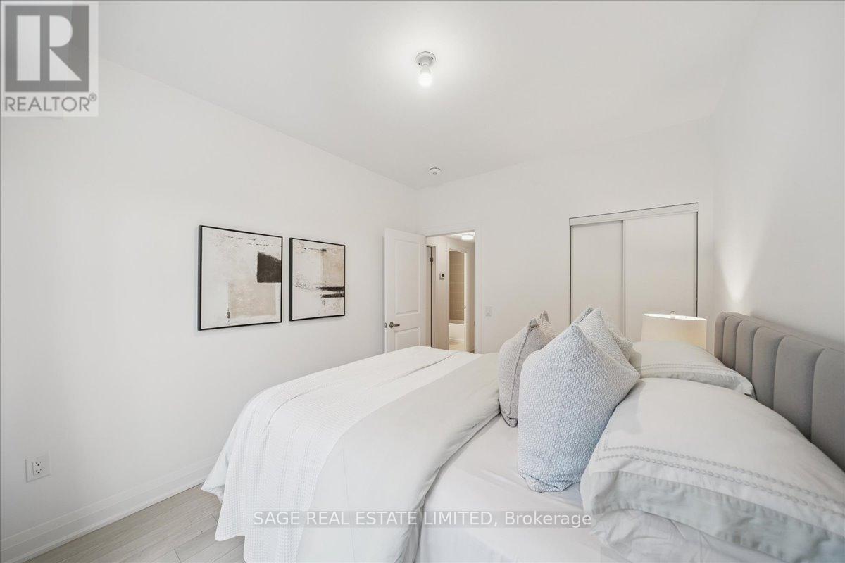 203 - 56 Coles Avenue, Vaughan, ON - Indoor Photo Showing Bedroom