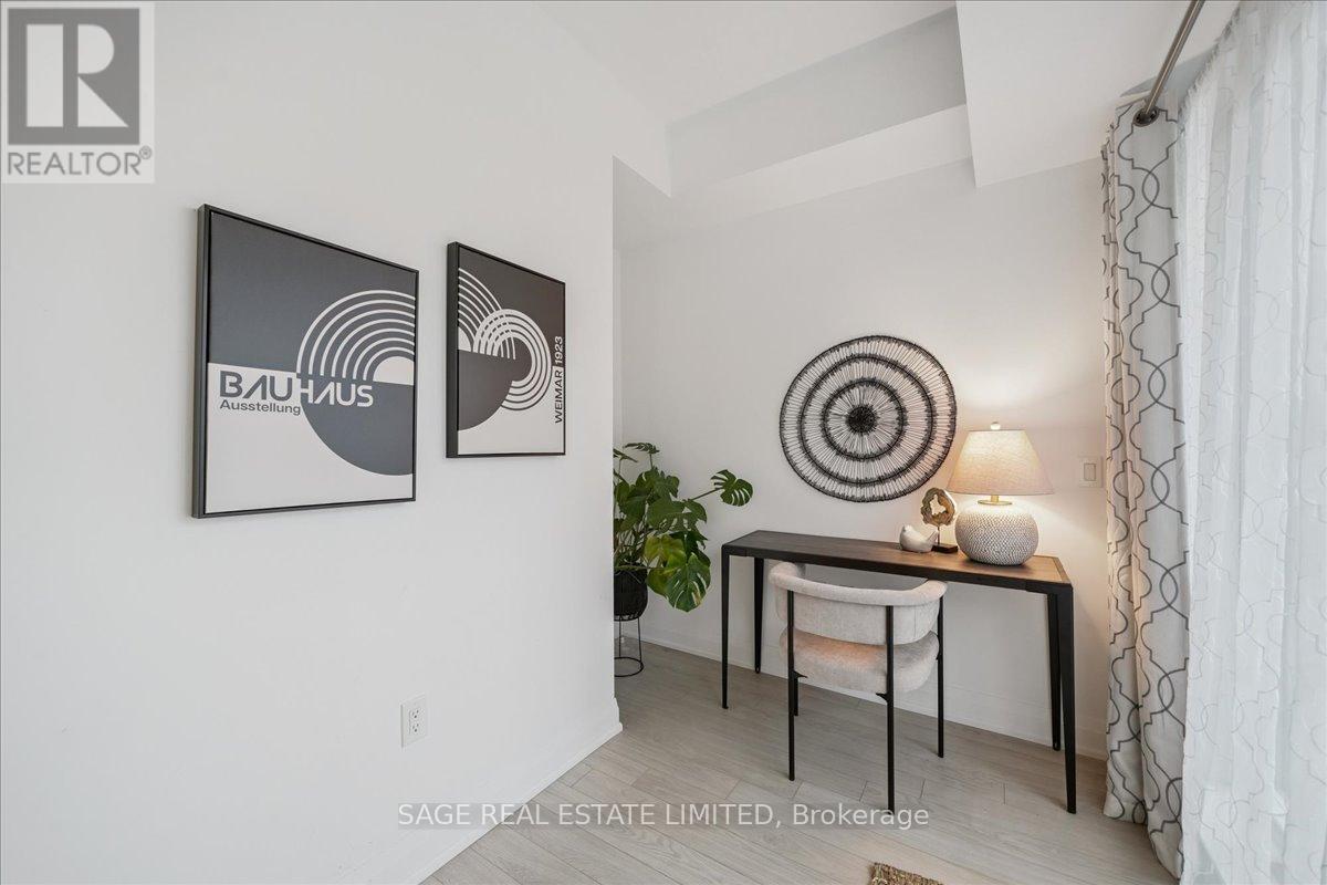 203 - 56 Coles Avenue, Vaughan, ON -