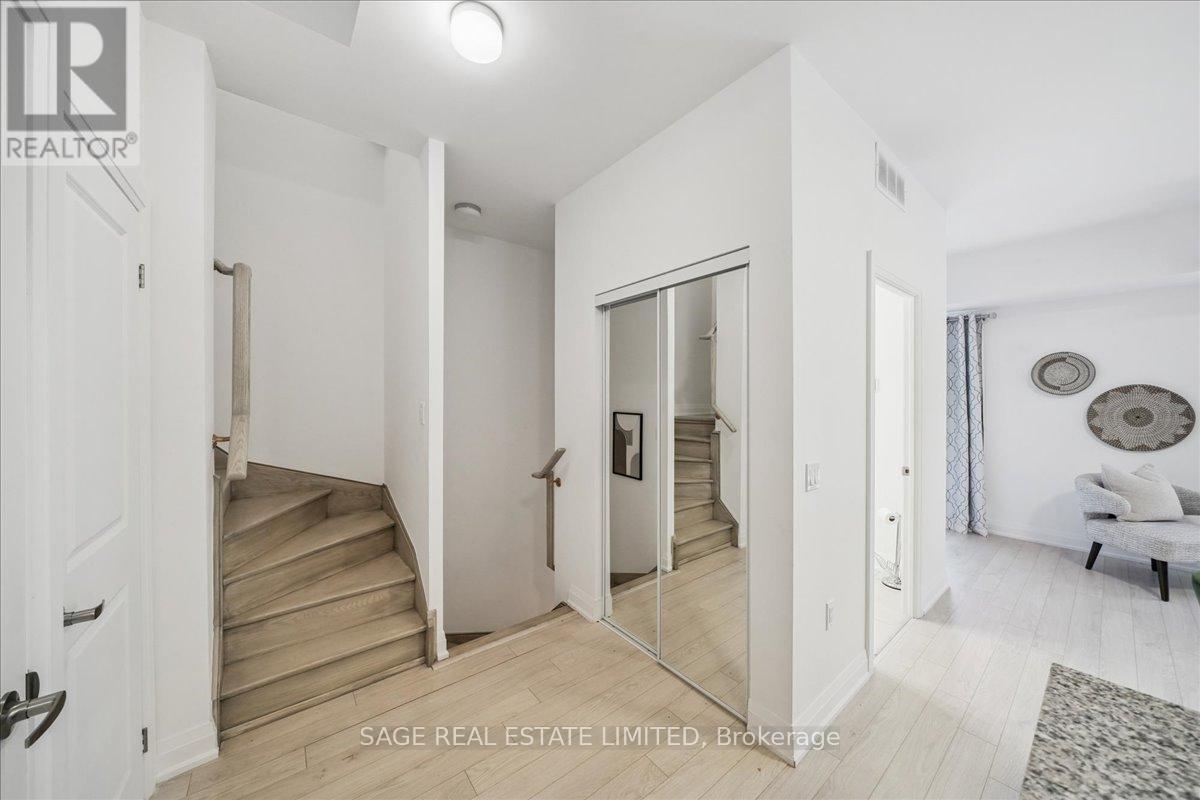 203 - 56 Coles Avenue, Vaughan, ON - Indoor Photo Showing Other Room