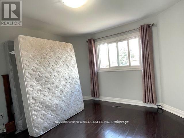2 Edinburgh Drive, Richmond Hill, ON - Indoor Photo Showing Other Room