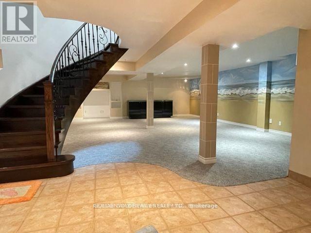 2 Edinburgh Drive, Richmond Hill, ON - Indoor Photo Showing Other Room