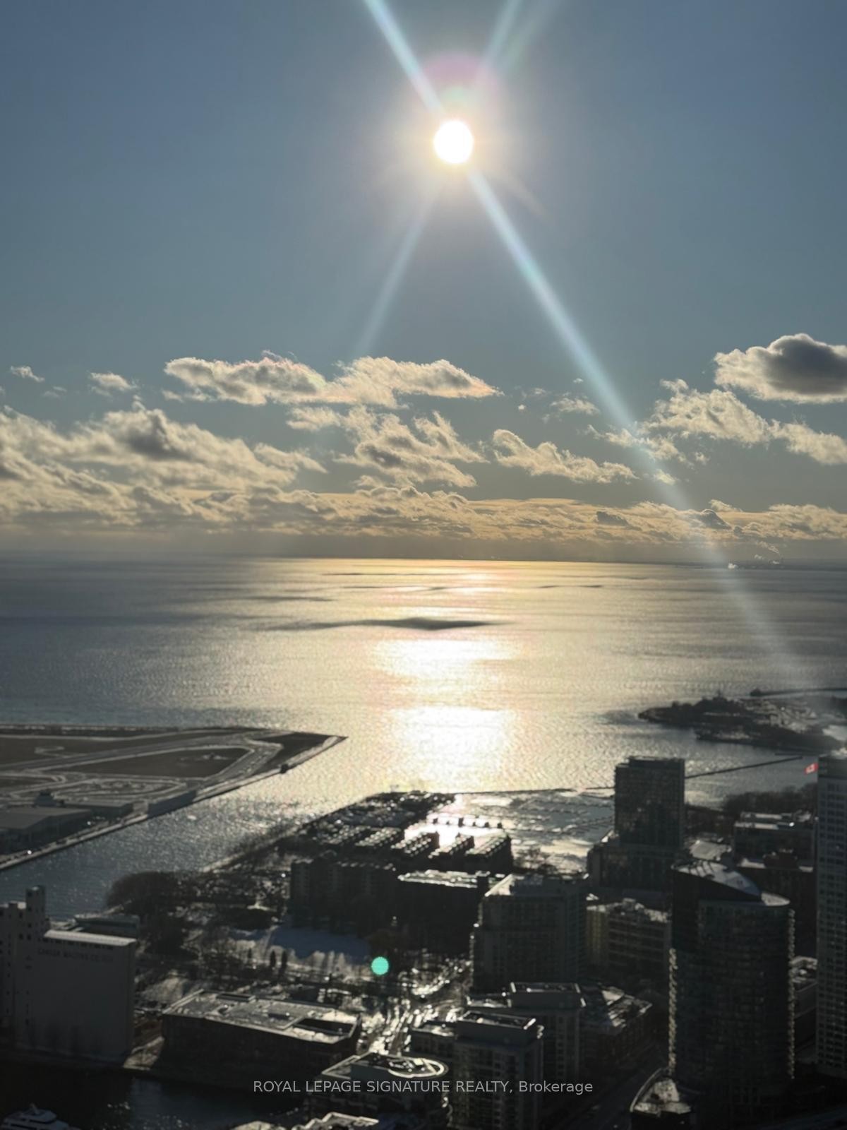 3 Concord Cityplace Way, Toronto, ON - Outdoor With Body Of Water With View