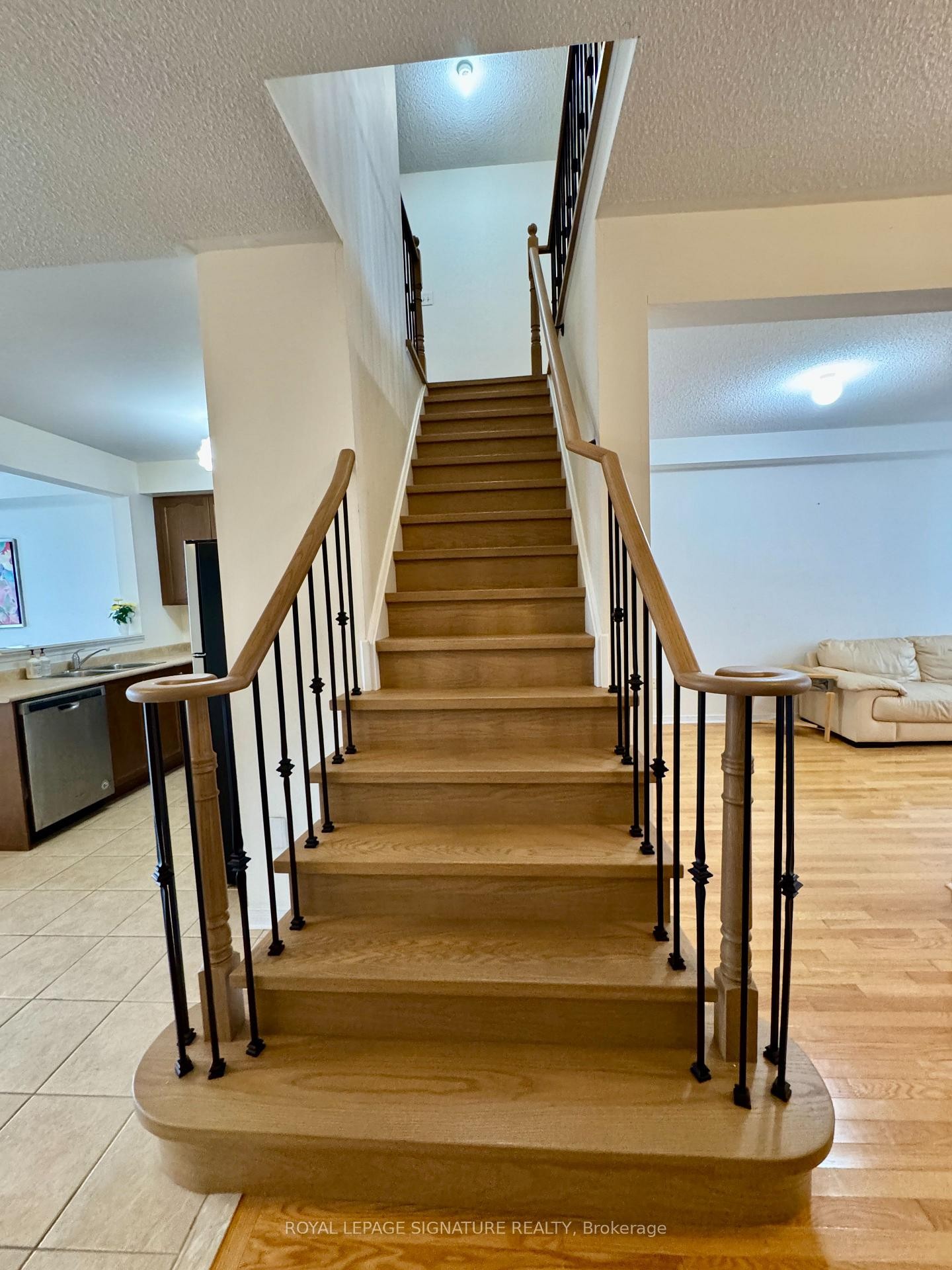 7 Yale Lane, Markham, ON - Indoor Photo Showing Other Room