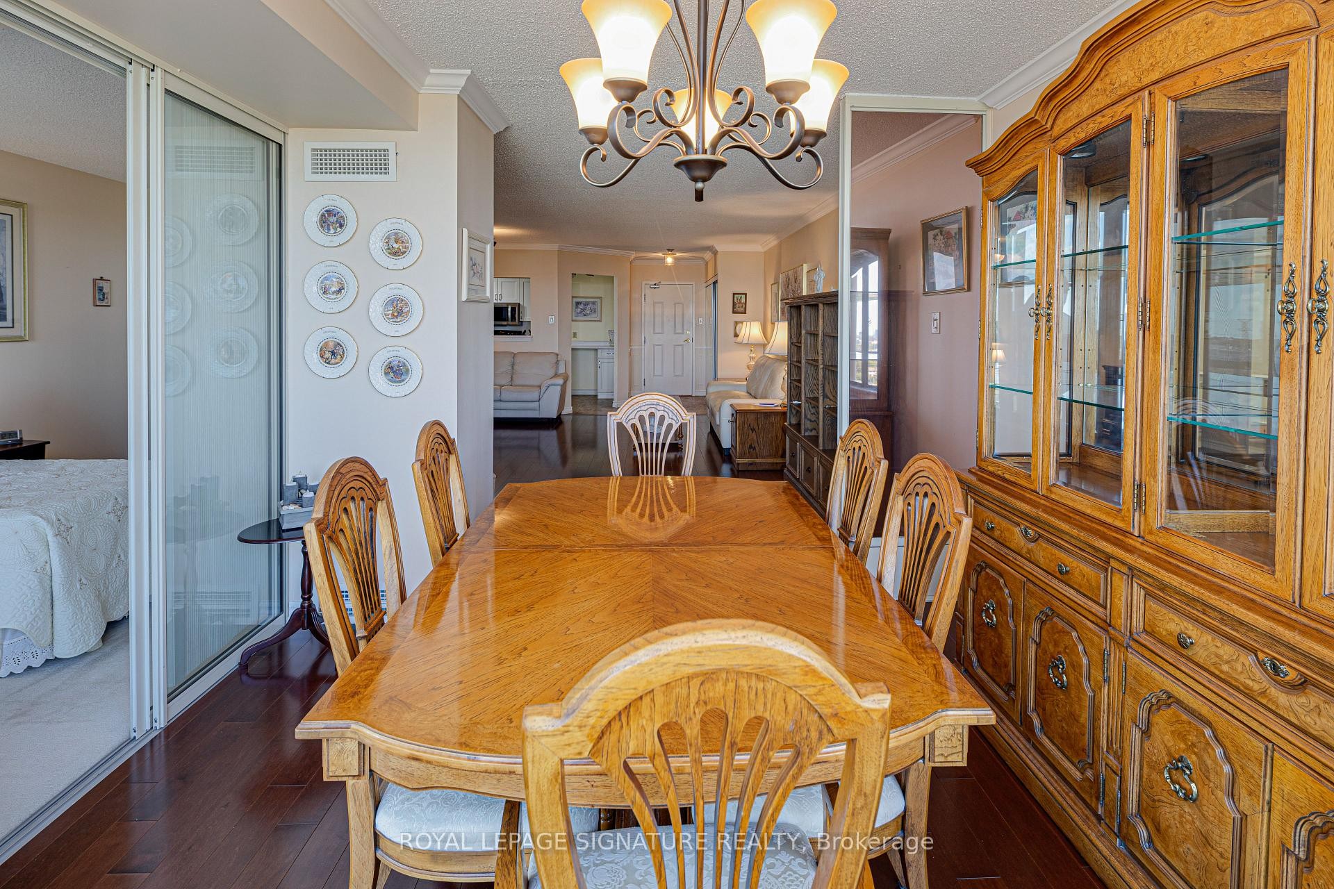 1419-1880 Valley Farm Road, Pickering, ON - Indoor Photo Showing Dining Room