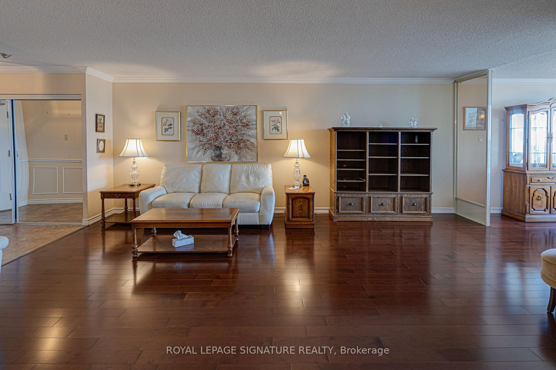 1419-1880 Valley Farm Road, Pickering, ON - Indoor Photo Showing Living Room