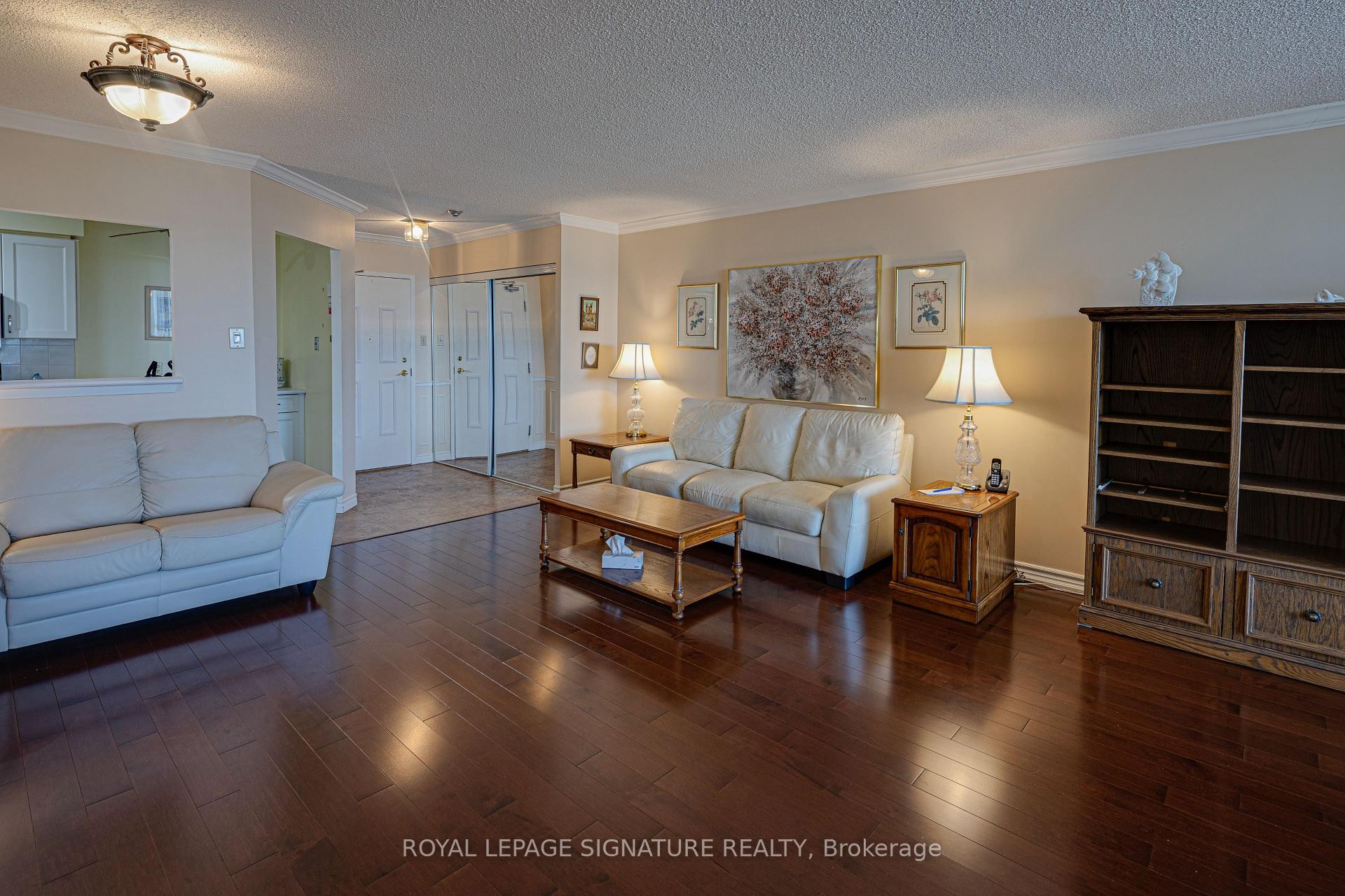 1419-1880 Valley Farm Road, Pickering, ON - Indoor Photo Showing Living Room