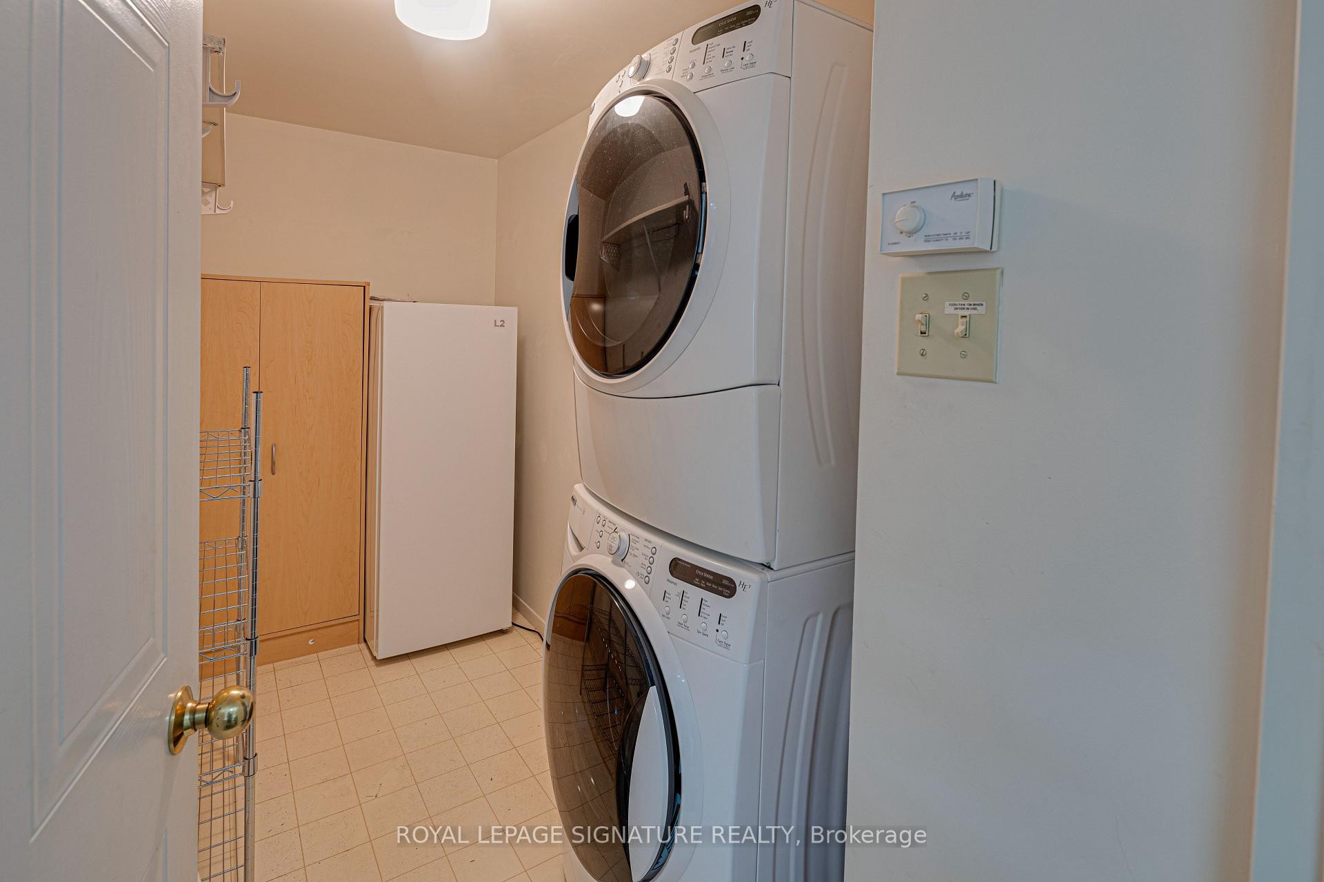 1419-1880 Valley Farm Road, Pickering, ON - Indoor Photo Showing Laundry Room