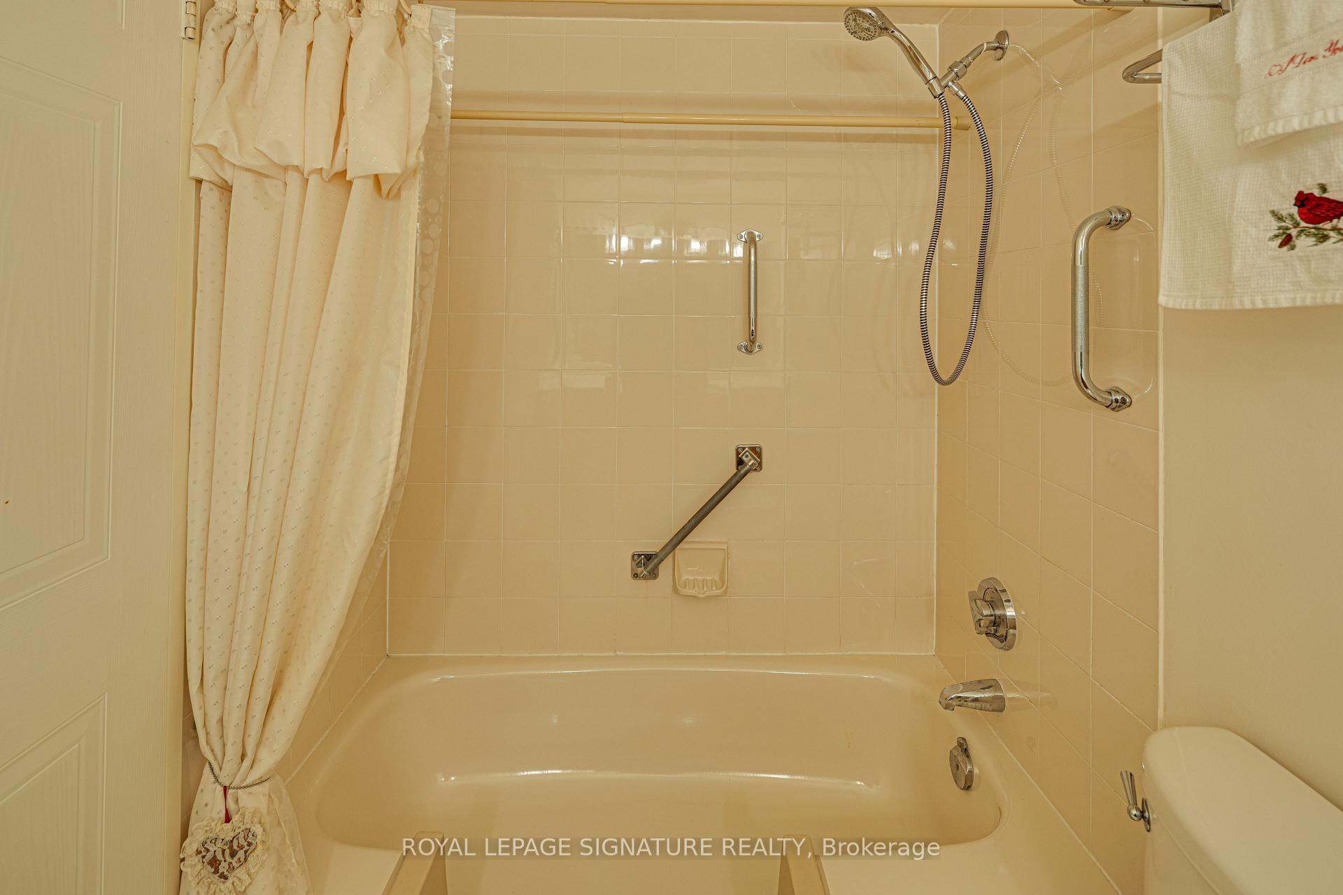 1419-1880 Valley Farm Road, Pickering, ON - Indoor Photo Showing Bathroom