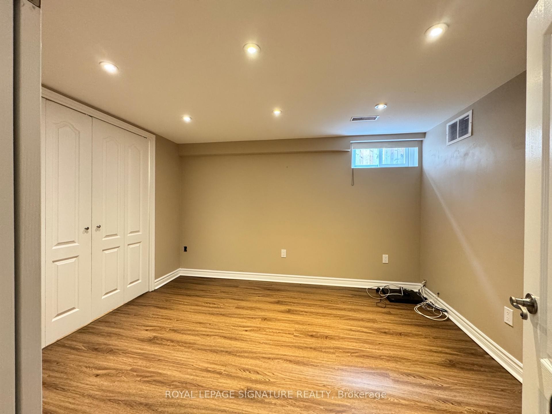 Lower-36 Johnson Road, Aurora, ON - Indoor Photo Showing Basement