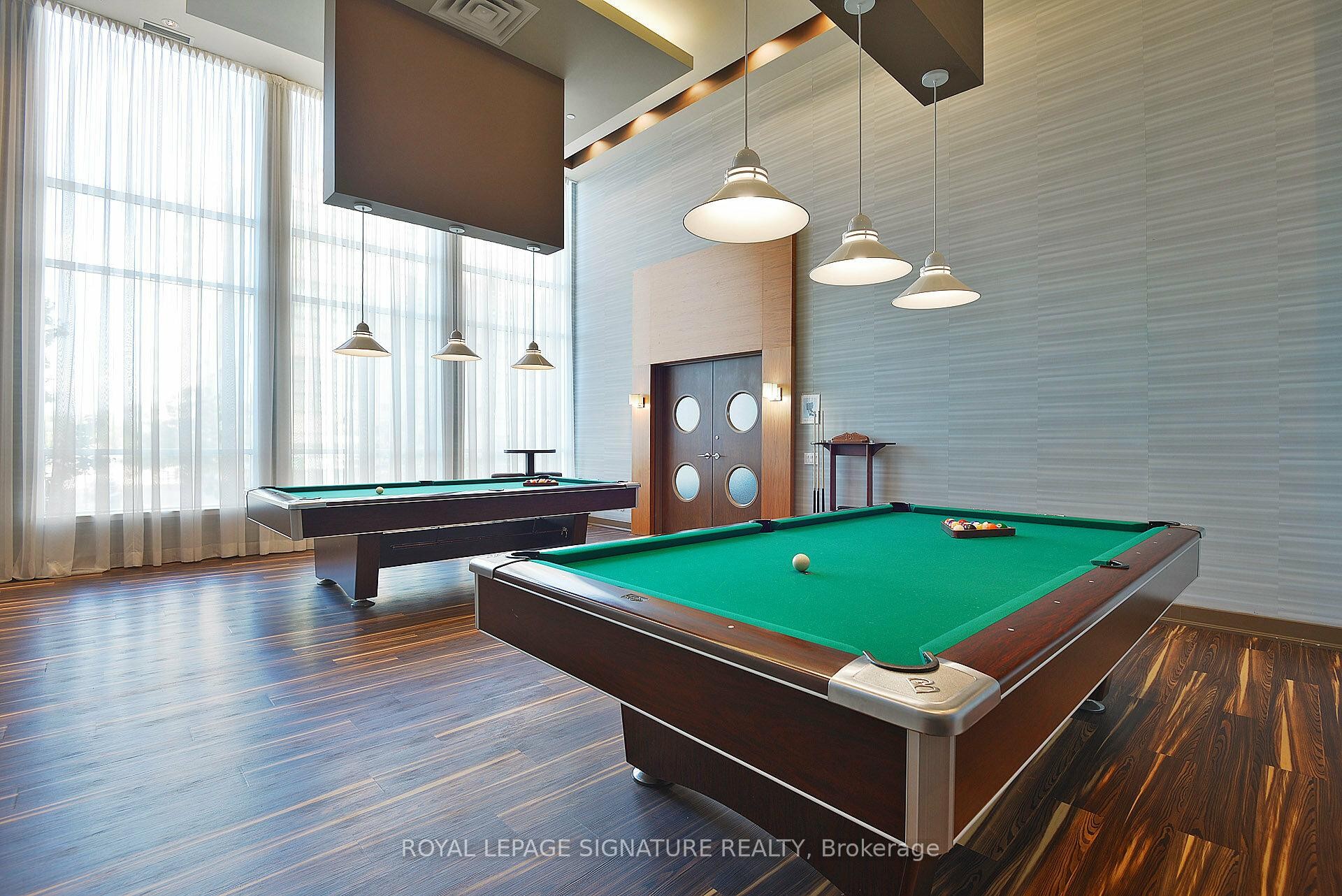 514-155 Legion Road N, Toronto, ON - Indoor Photo Showing Other Room