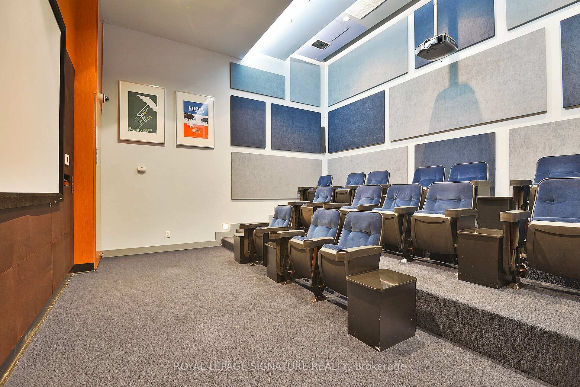 514-155 Legion Road N, Toronto, ON - Indoor Photo Showing Other Room