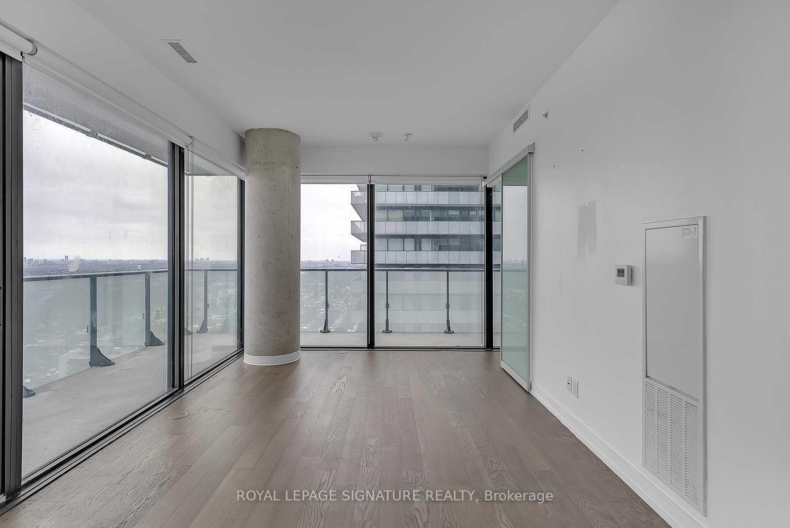 3204-161 Roehampton Avenue, Toronto, ON - Indoor Photo Showing Other Room