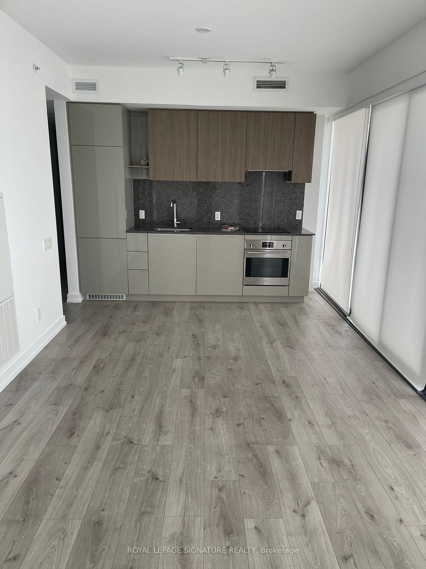 3204-161 Roehampton Avenue, Toronto, ON - Indoor Photo Showing Kitchen