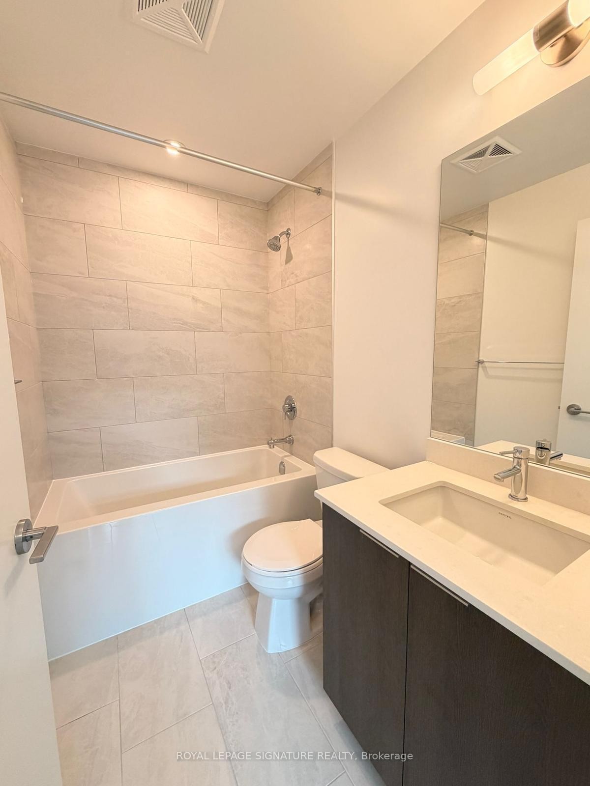 1510-395 Square One Drive, Mississauga, ON - Indoor Photo Showing Bathroom