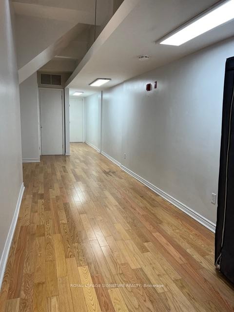 B-208 Carlton Street, Toronto, ON