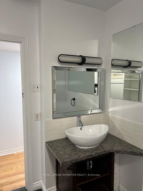 B-208 Carlton Street, Toronto, ON