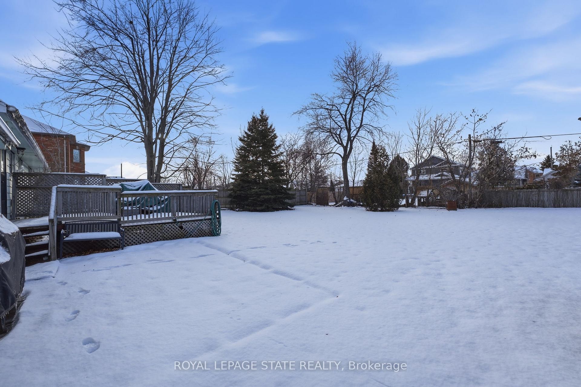 29 Leckie Avenue, Hamilton, ON - Outdoor