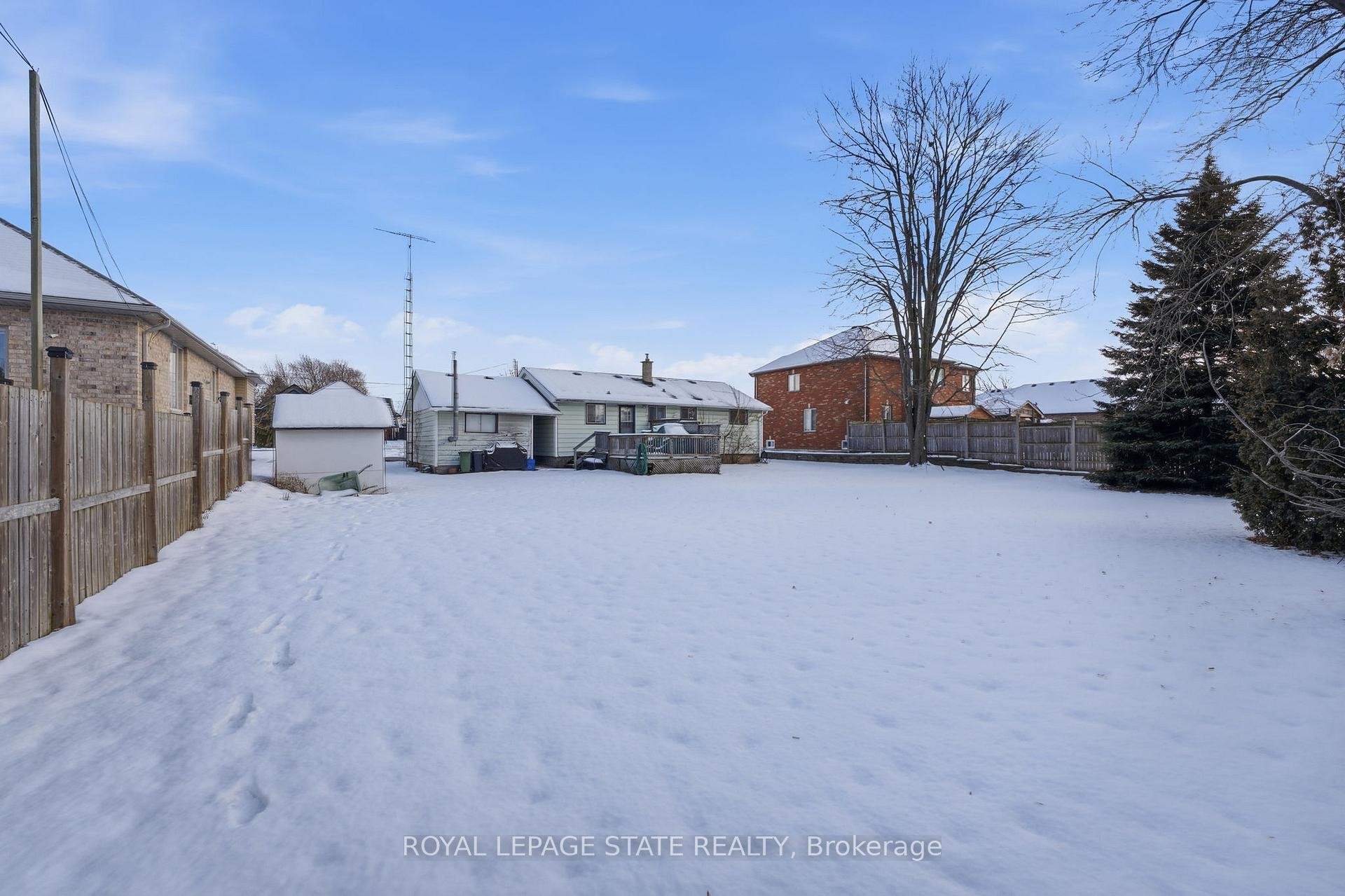 29 Leckie Avenue, Hamilton, ON - Outdoor
