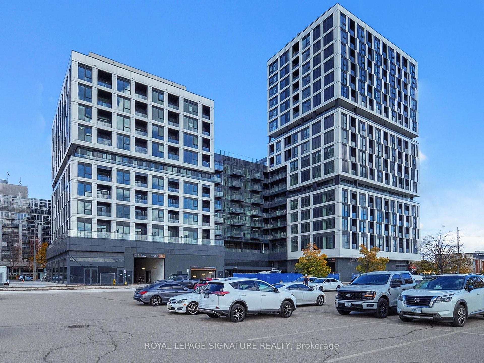818-1007 The Queensway N/A, Toronto, ON - Outdoor With Facade