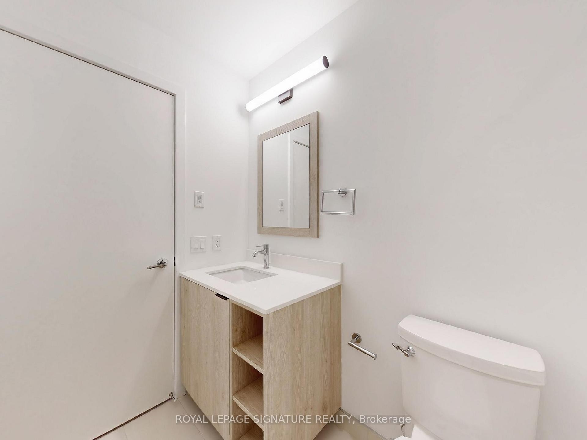 818-1007 The Queensway N/A, Toronto, ON - Indoor Photo Showing Bathroom