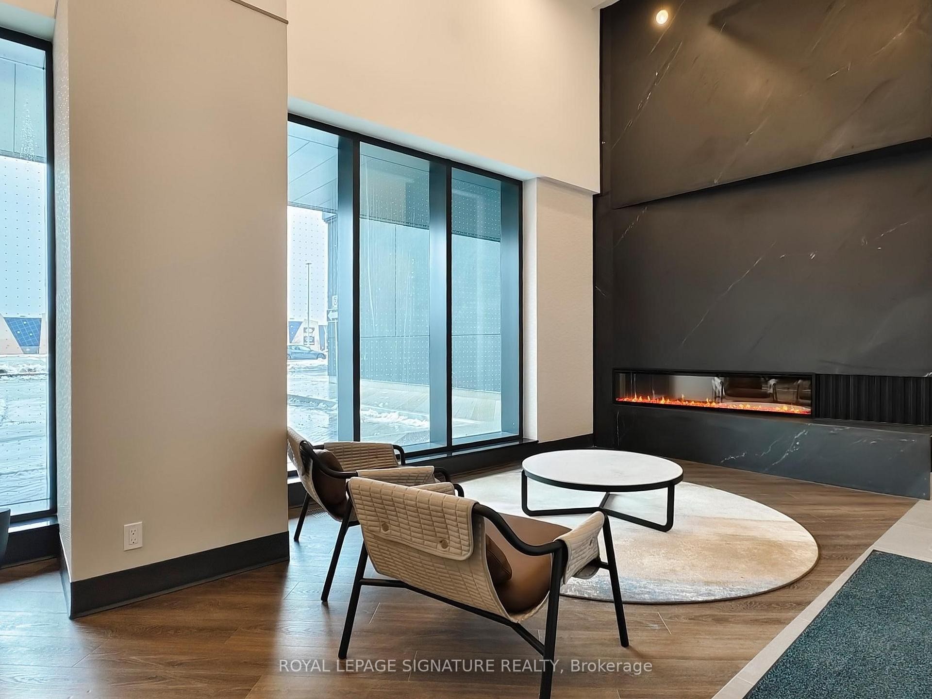 818-1007 The Queensway N/A, Toronto, ON - Indoor