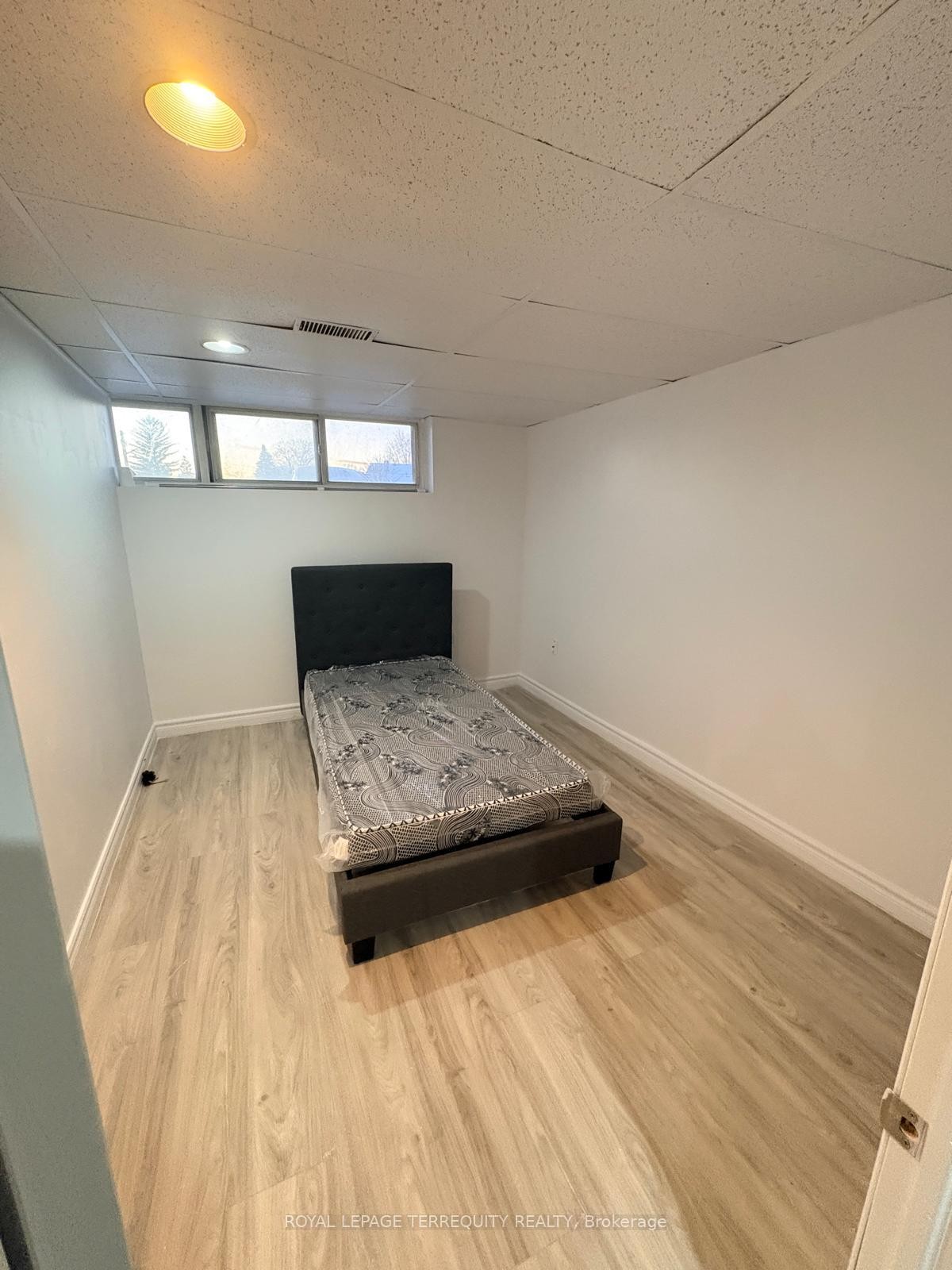 Bsmt-29 Penzance Drive, Toronto, ON - Indoor Photo Showing Basement
