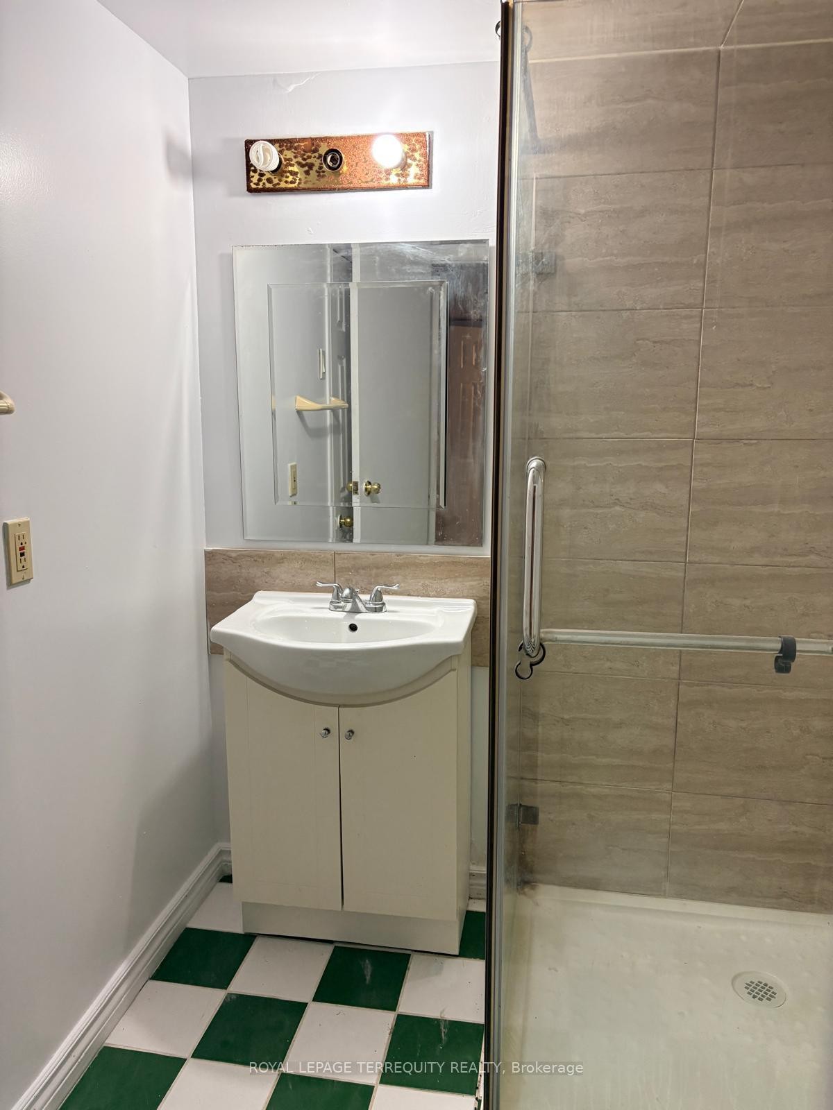 Bsmt-29 Penzance Drive, Toronto, ON - Indoor Photo Showing Bathroom