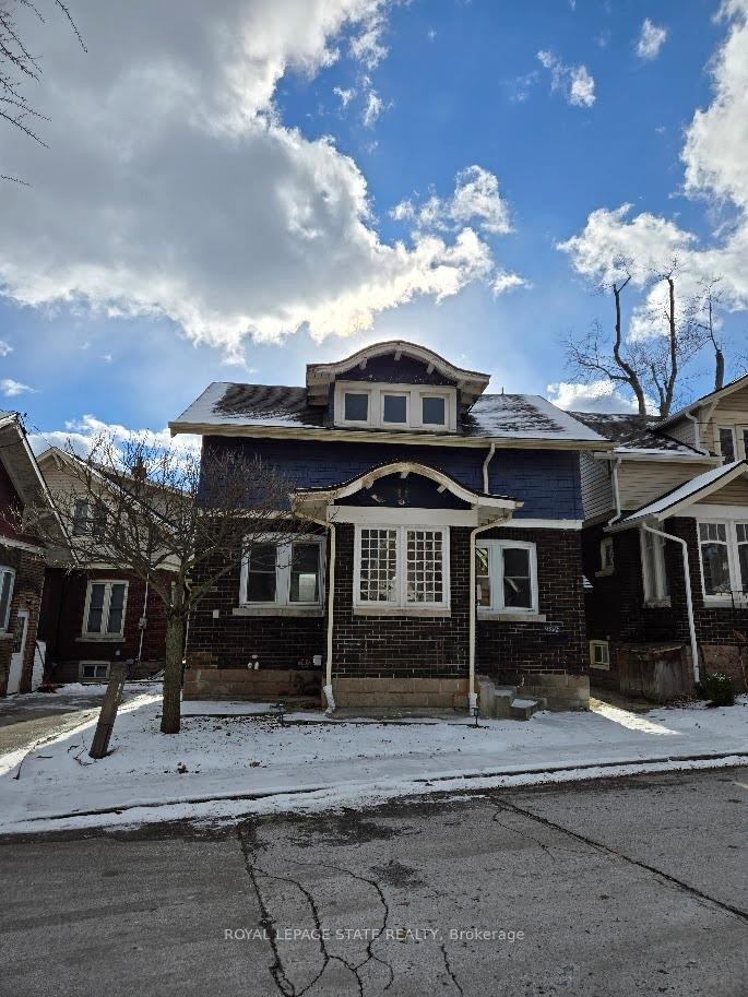 4352 Otter Street, Niagara Falls, ON - Outdoor With Facade