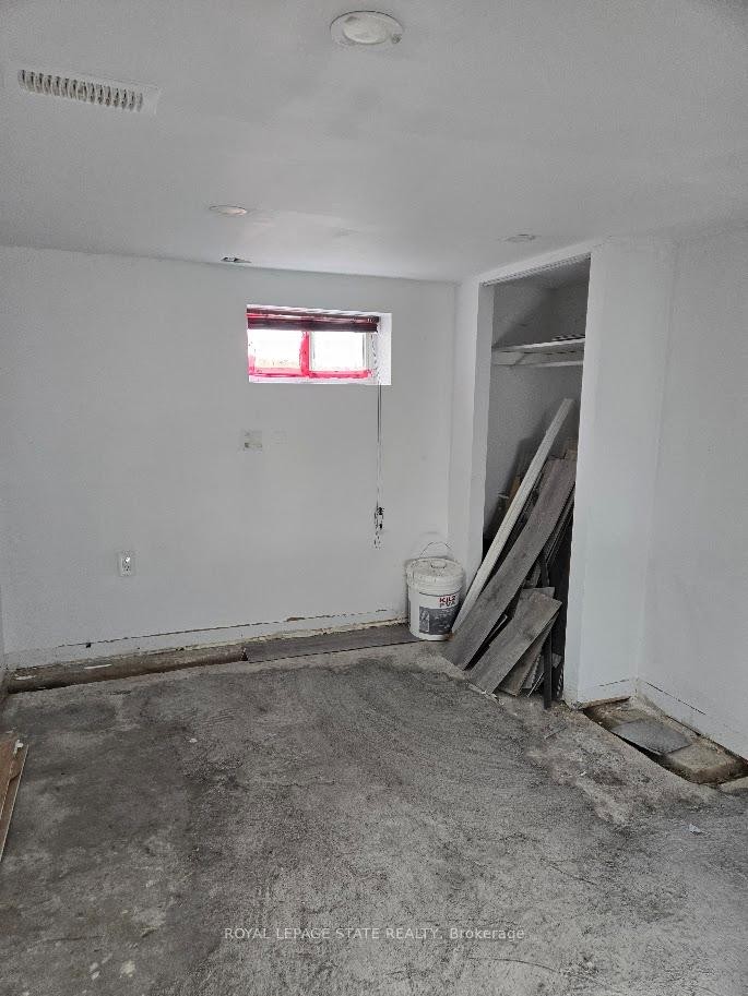 4352 Otter Street, Niagara Falls, ON - Indoor Photo Showing Basement