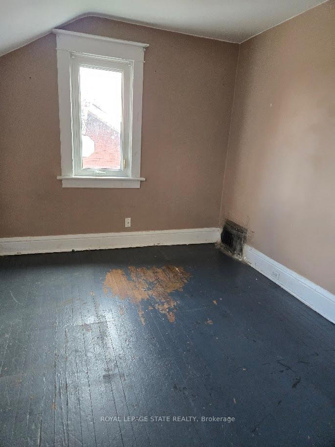 4352 Otter Street, Niagara Falls, ON - Indoor Photo Showing Other Room