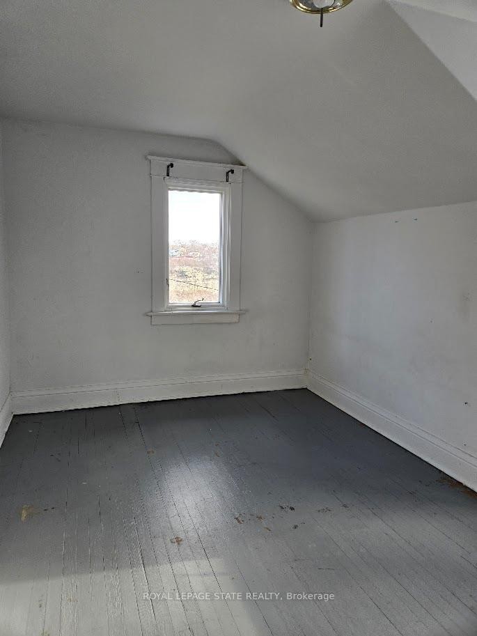 4352 Otter Street, Niagara Falls, ON - Indoor Photo Showing Other Room