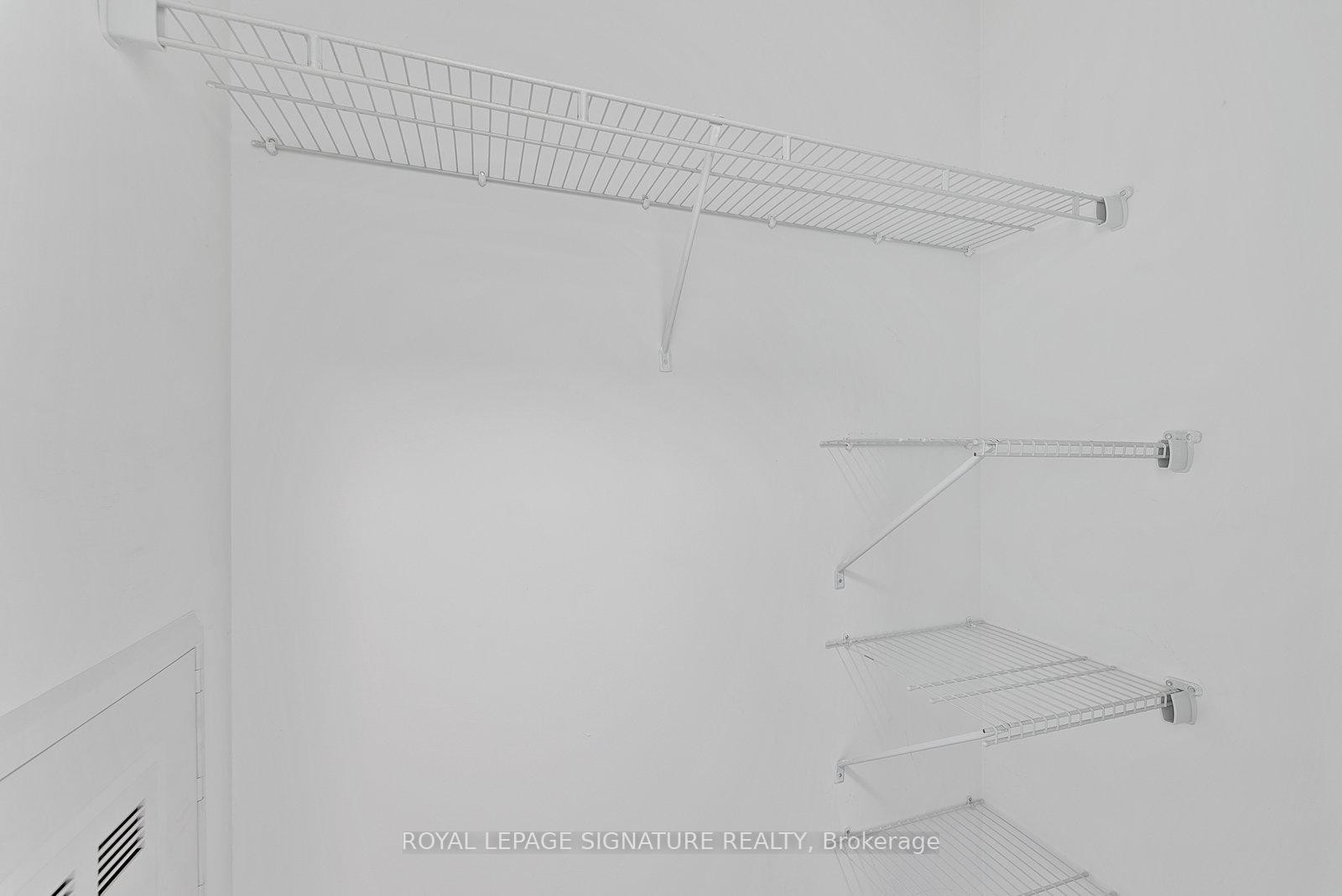 2307-150 East Liberty Street, Toronto, ON - Indoor With Storage