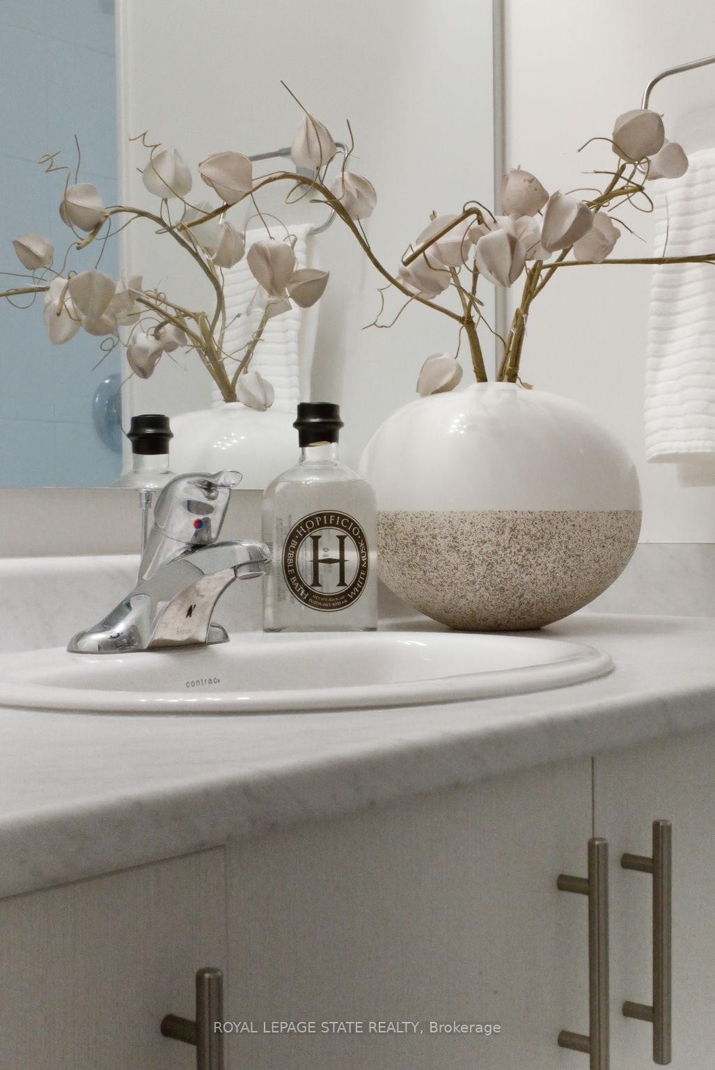 38-40 Zinfandel Drive, Hamilton, ON -