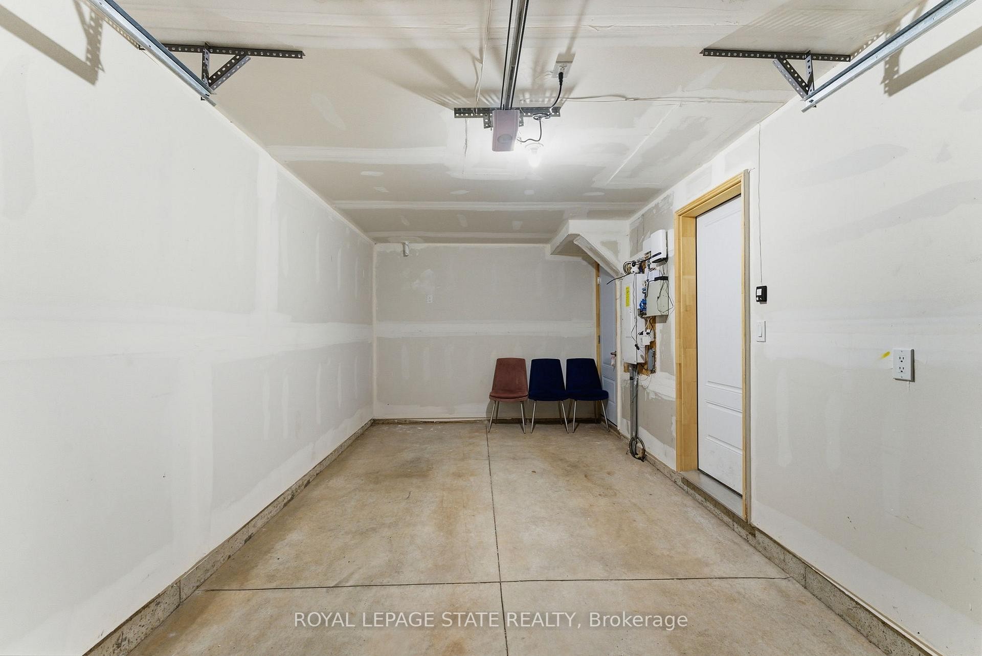 38-40 Zinfandel Drive, Hamilton, ON - Indoor Photo Showing Other Room