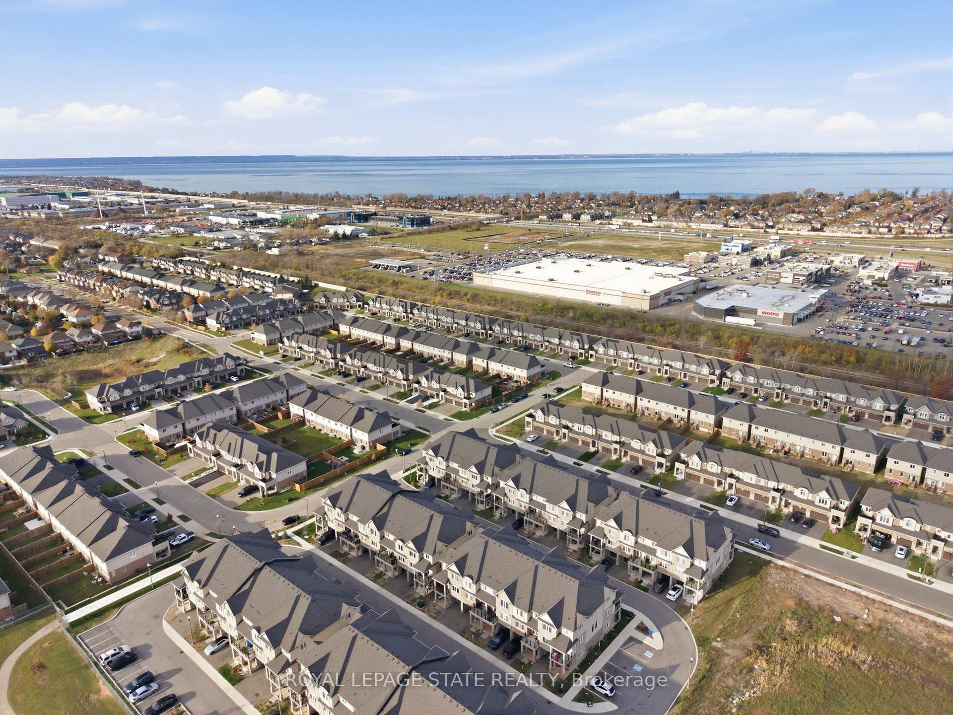 38-40 Zinfandel Drive, Hamilton, ON - Outdoor With Body Of Water With View