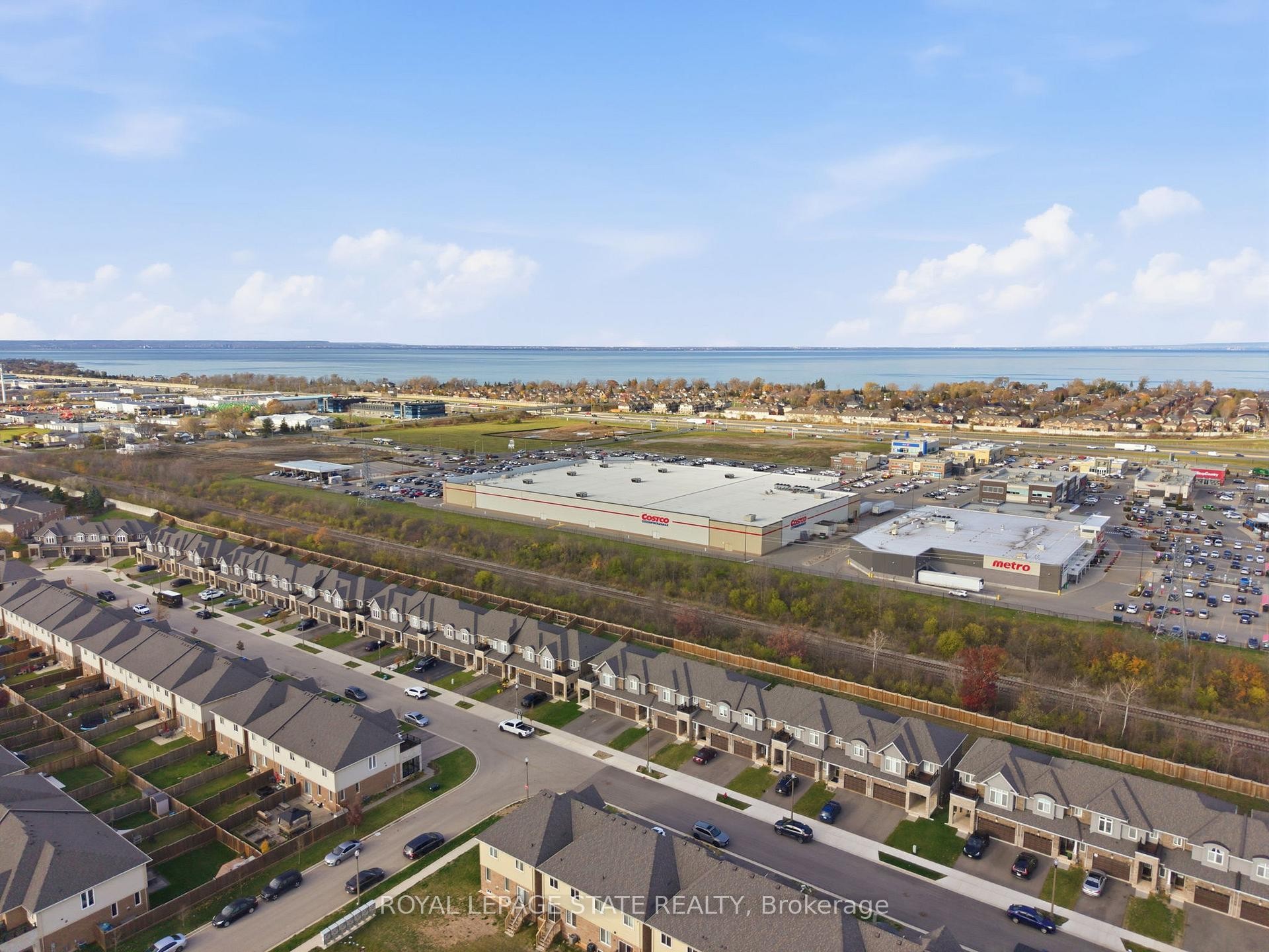 38-40 Zinfandel Drive, Hamilton, ON - Outdoor With Body Of Water With View