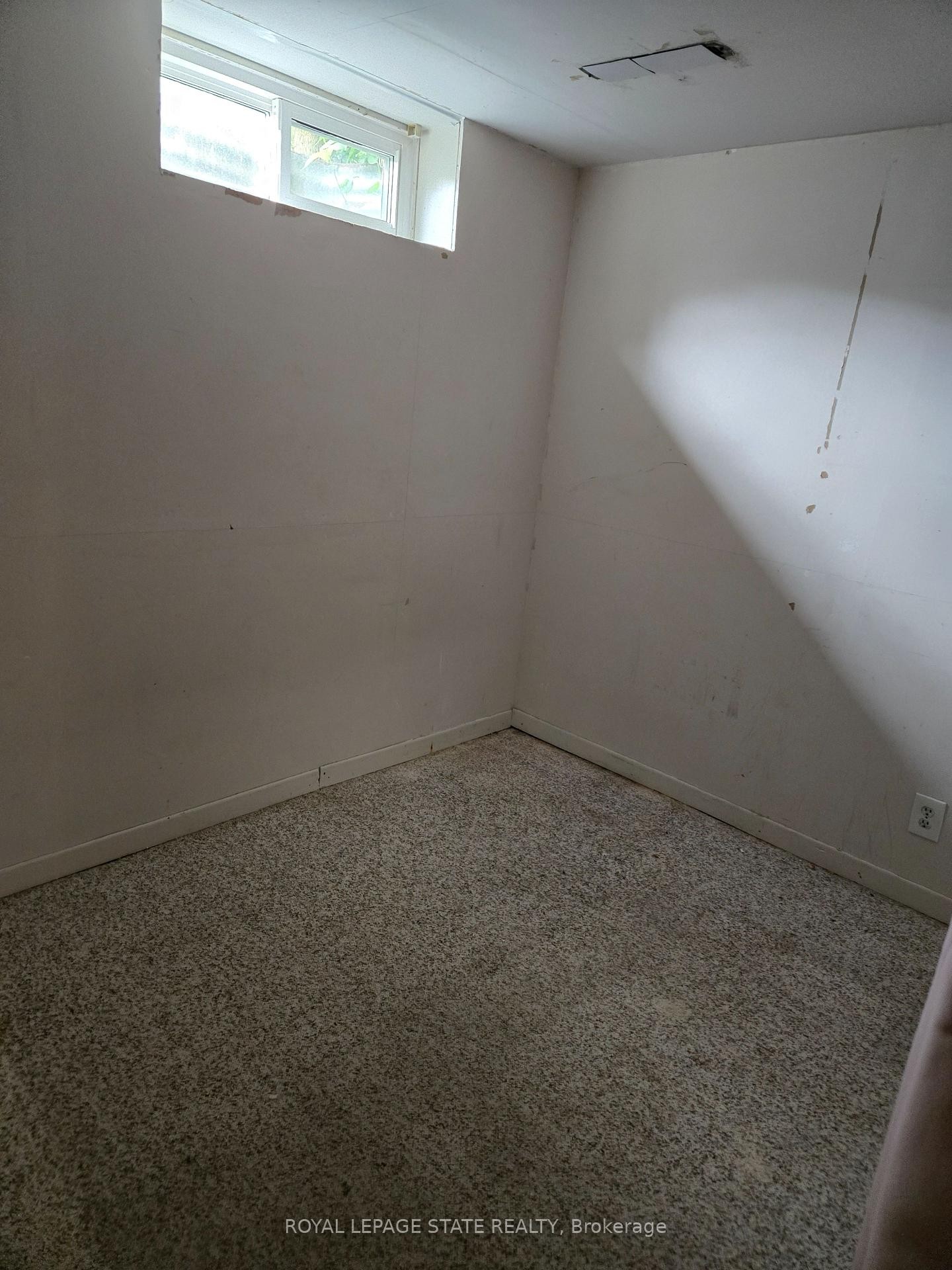 4-153 Limeridge Road W, Hamilton, ON - Indoor