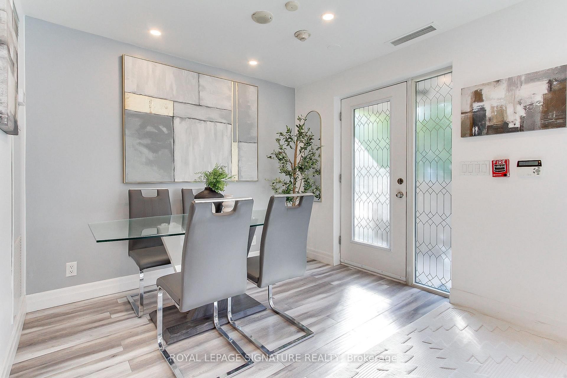 Th-104-90 Absolute Avenue, Mississauga, ON - Indoor