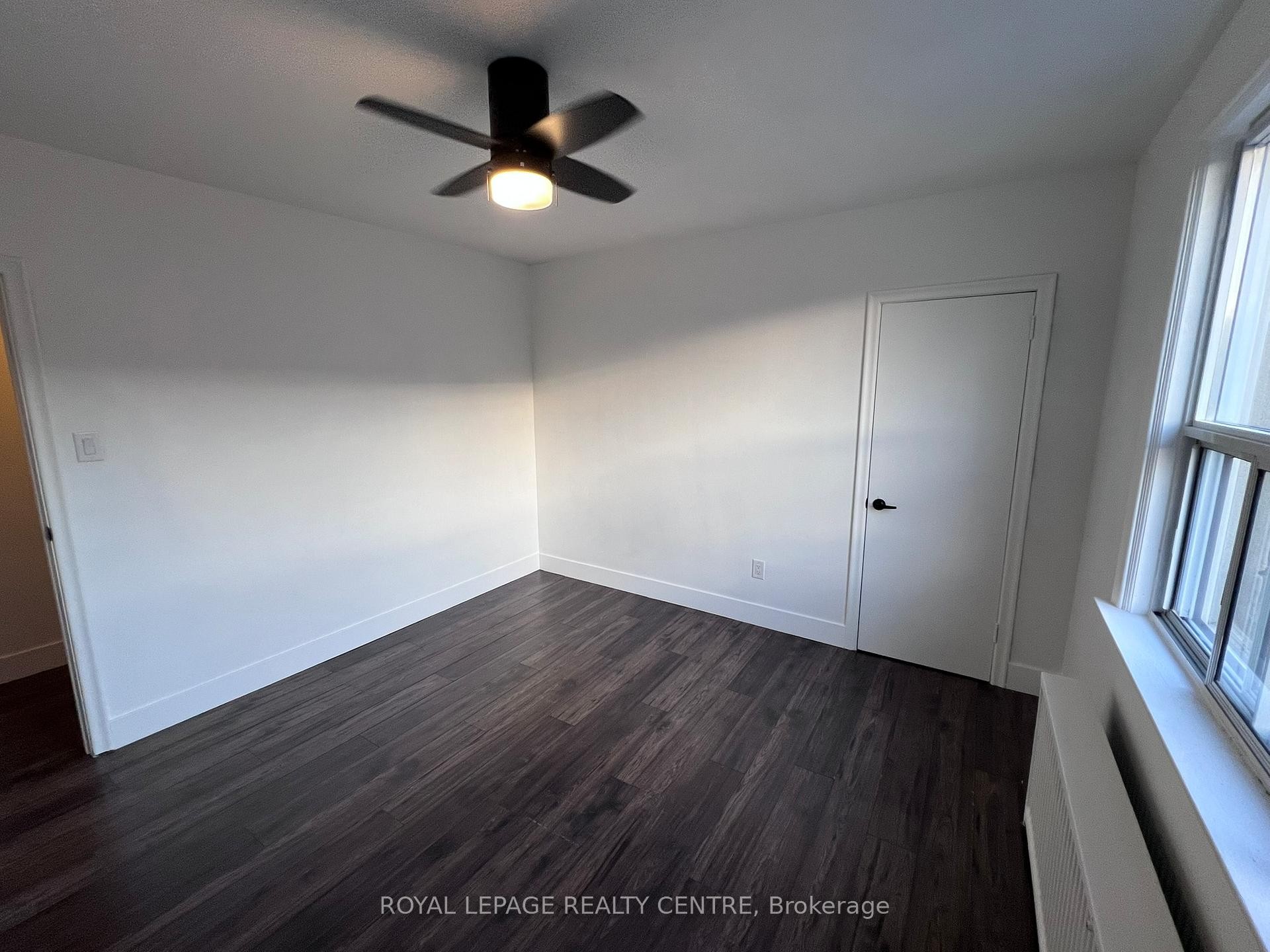 1-3351 Lake Shore Boulevard W, Toronto, ON - Indoor Photo Showing Other Room