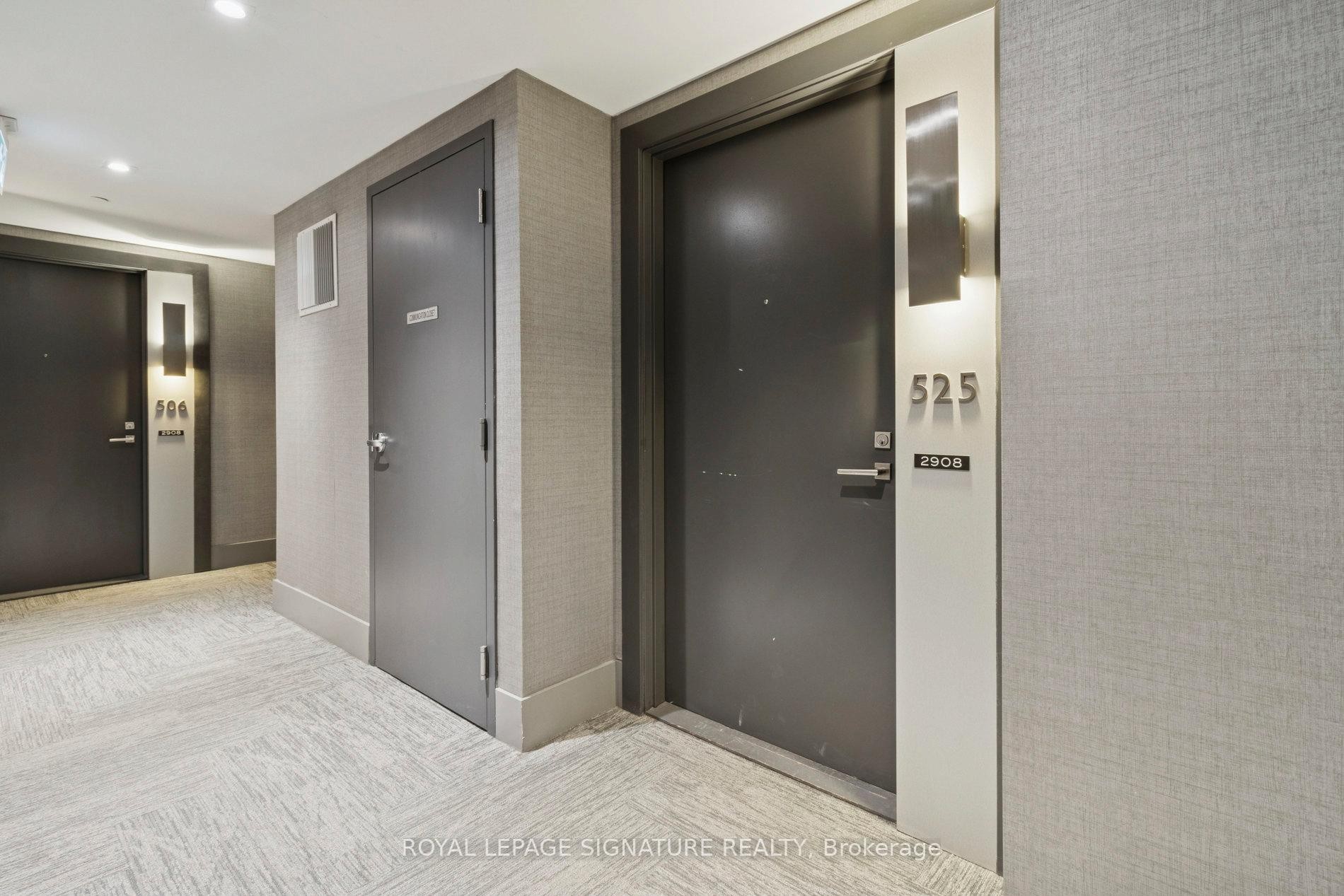 525-2908 Hwy 7 N/A, Vaughan, ON - Indoor Photo Showing Other Room